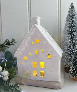 White Snowy LED Cottage