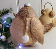 Load image into Gallery viewer, Pair of Wooden Robins