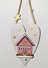 Load image into Gallery viewer, Christmas Market 3D Heart Hanger