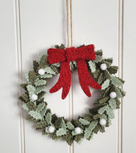 Load image into Gallery viewer, Felt Holly Leaf Wreath with Berries