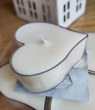 Load image into Gallery viewer, Heart shaped tea lights