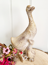 Load image into Gallery viewer, Wood effect Mother duck and duckling