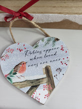 Load image into Gallery viewer, Robin Heart Hangers