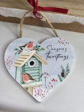 Load image into Gallery viewer, Robin Heart Hangers
