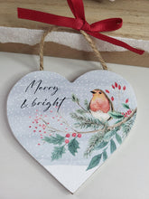 Load image into Gallery viewer, Robin Heart Hangers