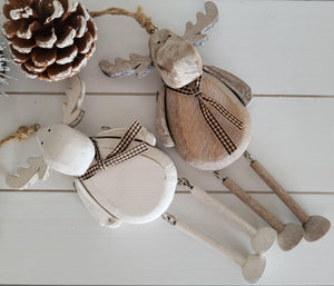 Rustic Reindeer Hanger