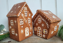 Load image into Gallery viewer, Gingerbread Cottages Pair