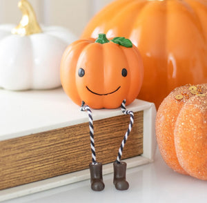 Pumpkin Shelf Sitter