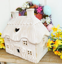 Load image into Gallery viewer, Thatched Cottage Tea light Holder