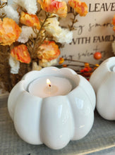 Load image into Gallery viewer, Pumpkin Tea light Holder