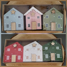 Load image into Gallery viewer, Wooden Star Houses