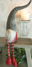 Load image into Gallery viewer, Snowflake hat Gonk