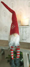 Load image into Gallery viewer, Snowflake hat Gonk