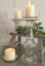 Load image into Gallery viewer, Glass diamanté candle plate