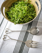 Load image into Gallery viewer, Twisted Heart handle Salad Server Set