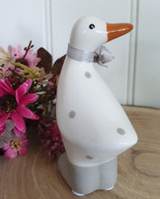 Load image into Gallery viewer, Ceramic Ducks