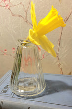 Load image into Gallery viewer, Bud Vases - set of 3 - Clear