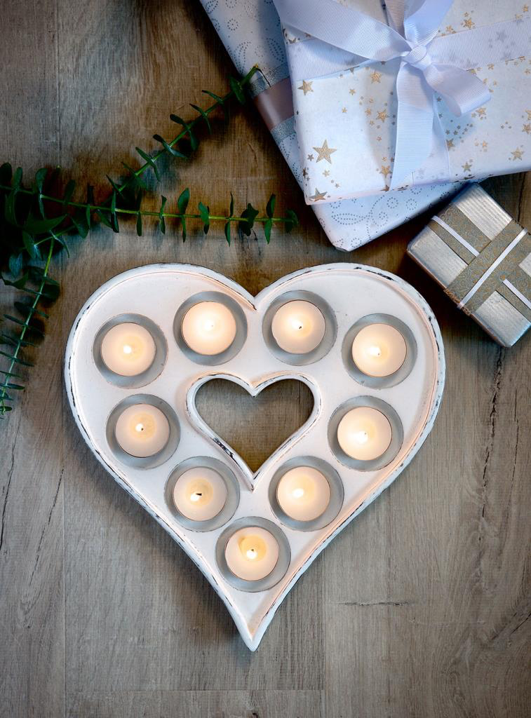 White Heart solid wood tea light holder
