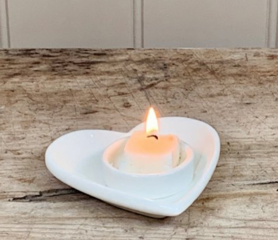 Heart shaped tea light holder - White