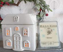 Load image into Gallery viewer, White House fragrance burner