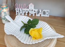 Load image into Gallery viewer, White Wash Leaf Tray
