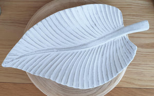 White Wash Leaf Tray