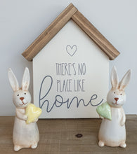 Load image into Gallery viewer, Rabbit holding polka dot heart
