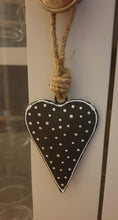 Load image into Gallery viewer, Set of 2 Grey Metal Nordic heart hangers